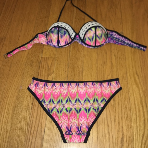 Tribal Bikini - Picture 2 of 3